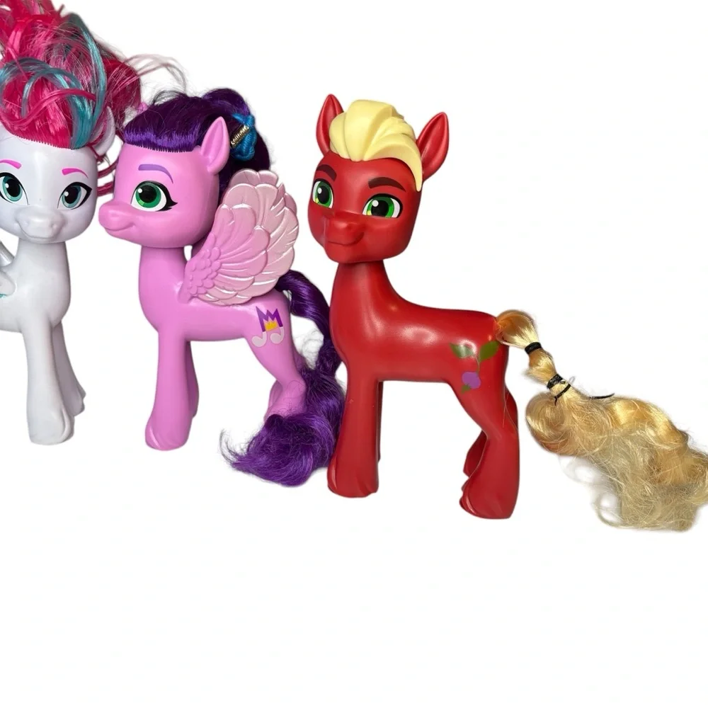 My Little Pony Shining Adventures Collection Figures